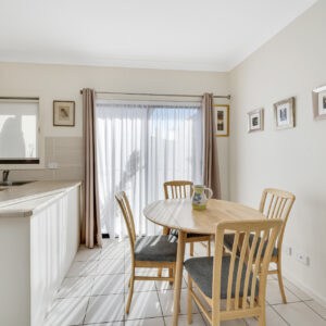 2/21 Broughton Place, Queanbeyan, NSW 2620 AUS
